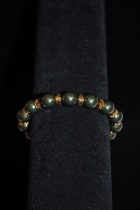 Gold Nina Ricci Bracelet, size O/S