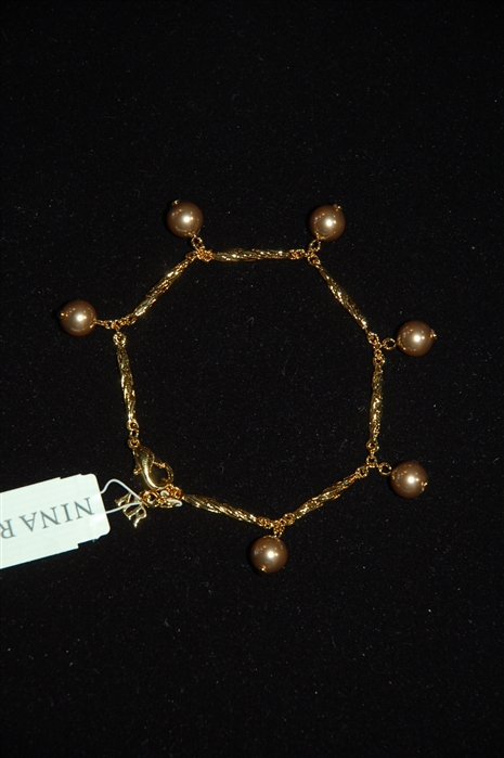 Gold Nina Ricci Bracelet, size O/S