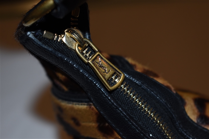 Animal Print Saint Laurent Shoulder Bag, size L