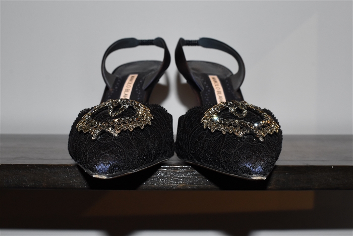 Navy Manolo Blahnik Sling-Back, size 9.5