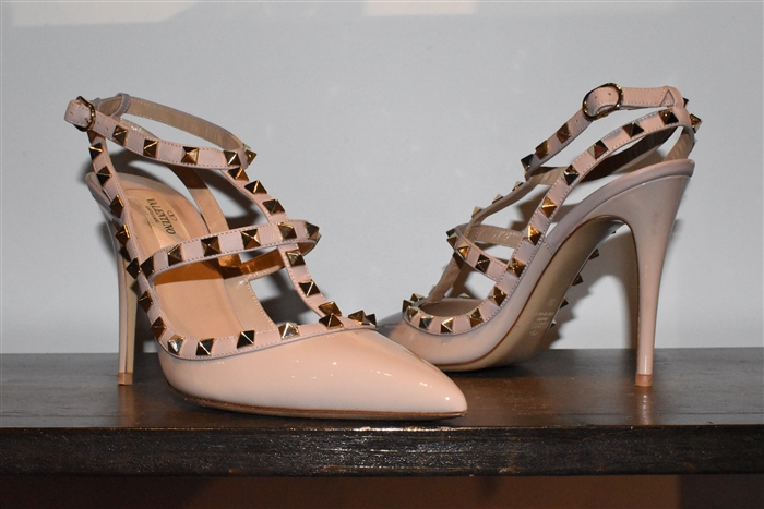 Taupe Valentino Pumps, size 8
