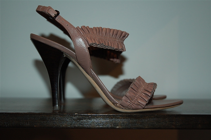Dark Taupe Burberry Sandal, size 9
