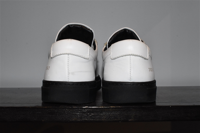 White Leather Common Projects Sneaker, size 9