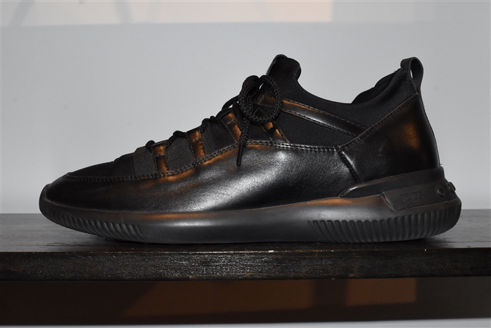 Black Leather Tod's Sneaker, size 10