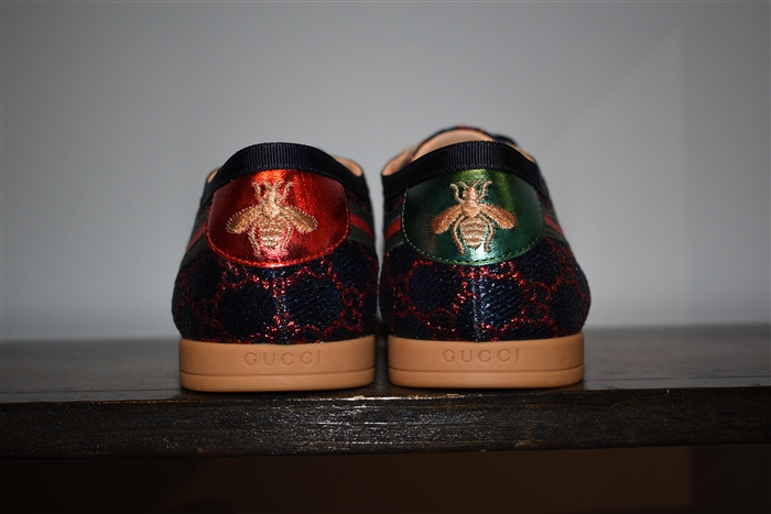 Monogram Gucci Sneaker, size 8.5