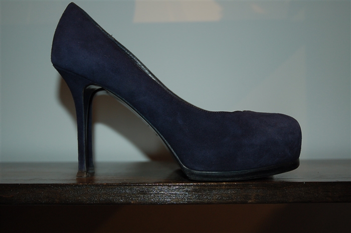 Navy Saint Laurent Pumps, size 11