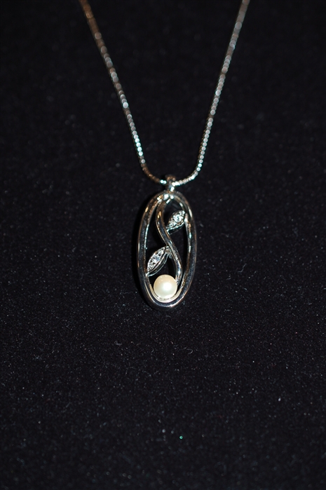 Rhodium Nina Ricci Necklace, size O/S