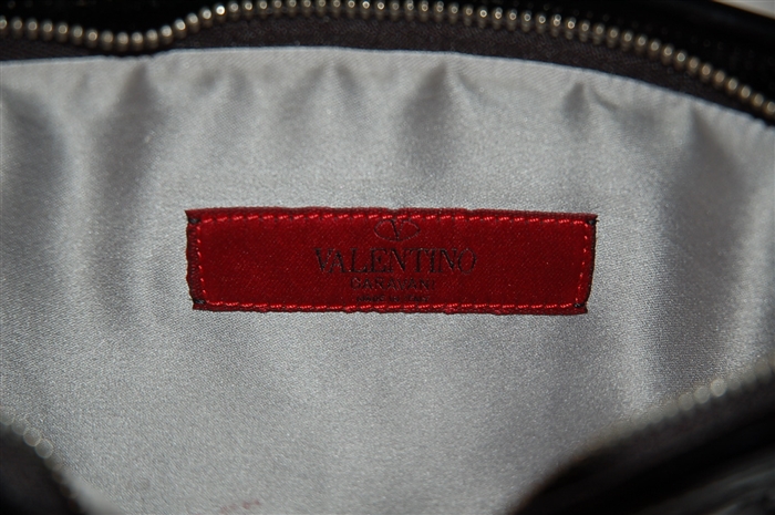 Shiny Black Valentino Clutch, size M