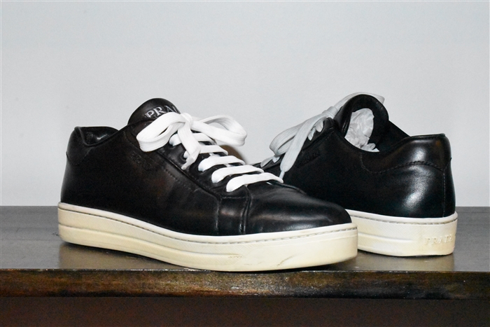 Black Leather Prada Sneaker, size 7