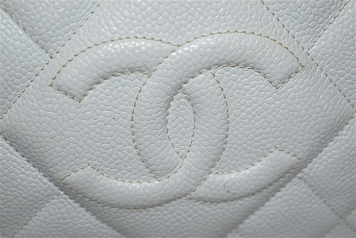 Soft White Chanel Shoulder Bag, size S