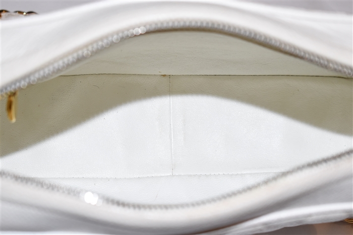 Soft White Chanel Shoulder Bag, size S