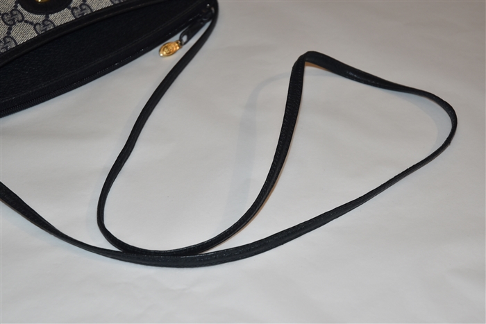 Monogram Gucci - Vintage Shoulder Bag, size S