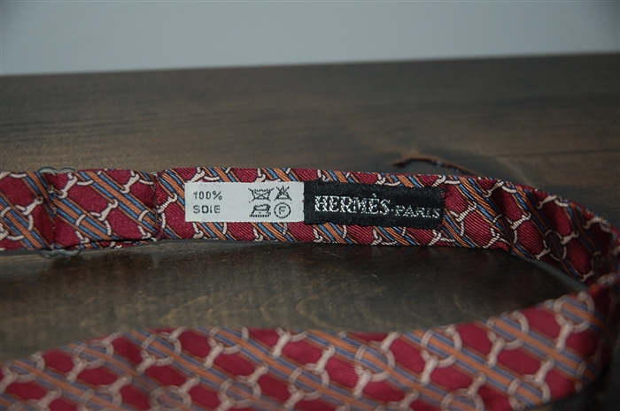 Burgundy Hermes Bow Tie, size O/S