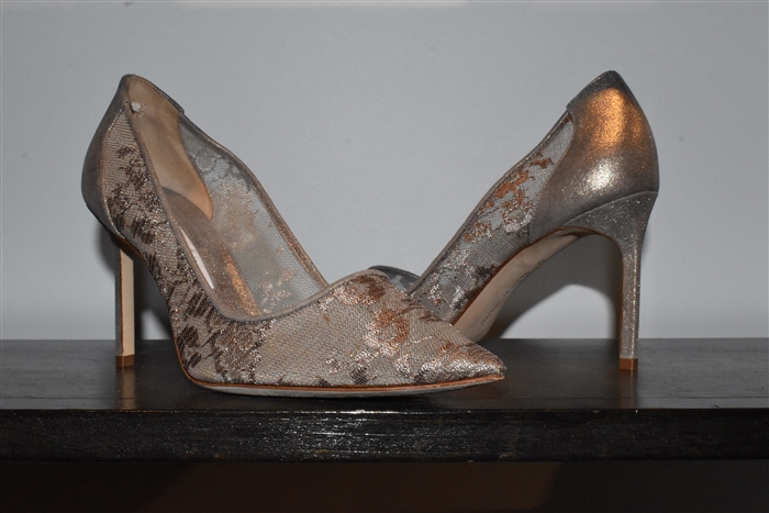 Rose Gold Manolo Blahnik Pumps, size 8