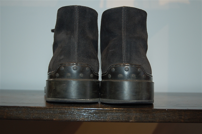 Black Suede Tod's Chukkas, size 10