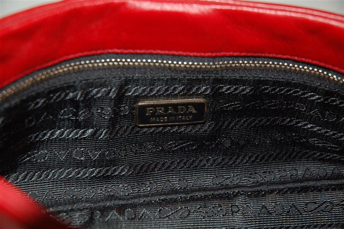 Lipstick Red Prada Pochette, size S