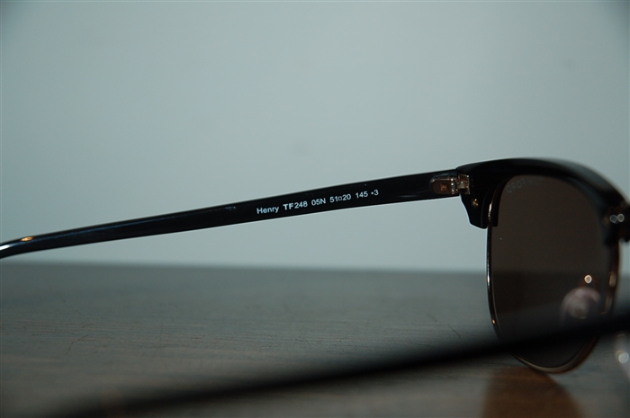 Black & Gold Tom Ford Sunglasses, size O/S