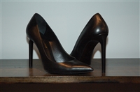 Black Leather Saint Laurent Pumps, size 8