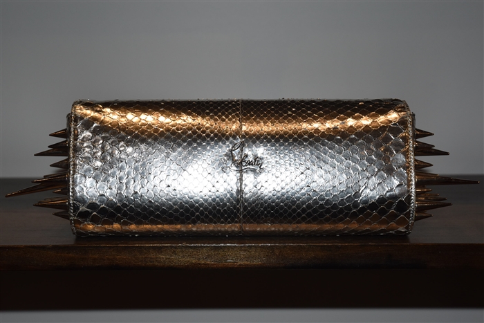 Metallic Silver Christian Louboutin Clutch, size S