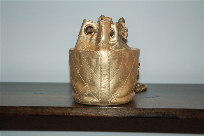 Gold Chanel - Vintage Bucket Bag, size S
