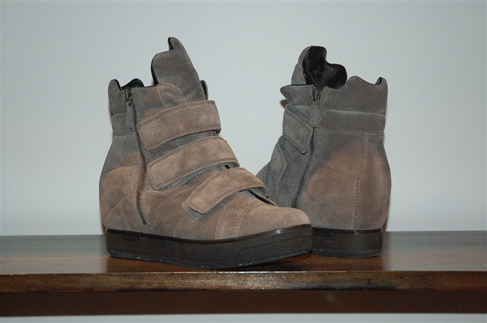 Soft Gray Prada Booties, size 8.5