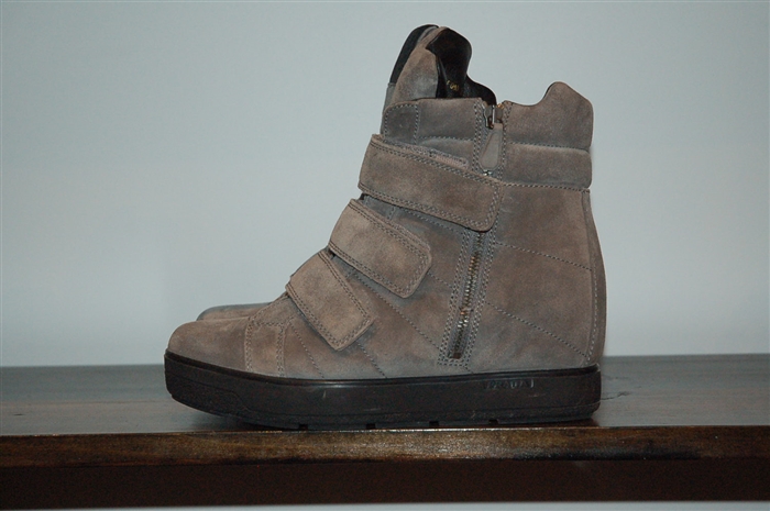 Soft Gray Prada Booties, size 8.5