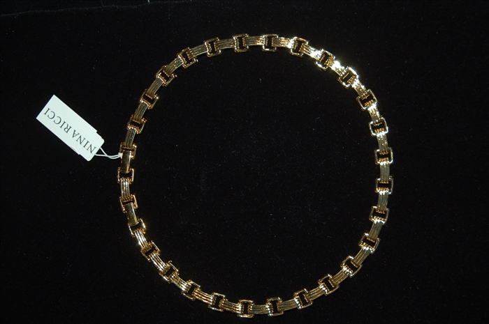 Gold Nina Ricci Choker, size O/S