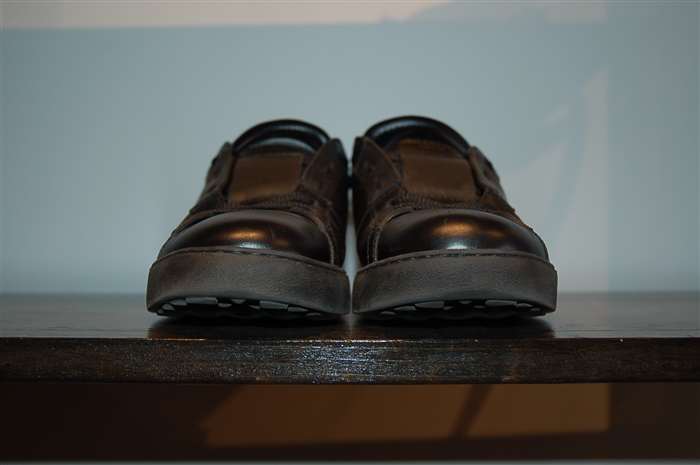 Black Leather Valentino Sneaker, size 8