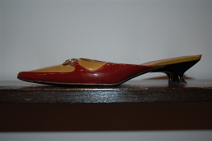 Olive Prada Kitten Heels, size 8