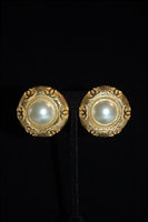 Gold Chanel - Vintage Earrings, size O/S