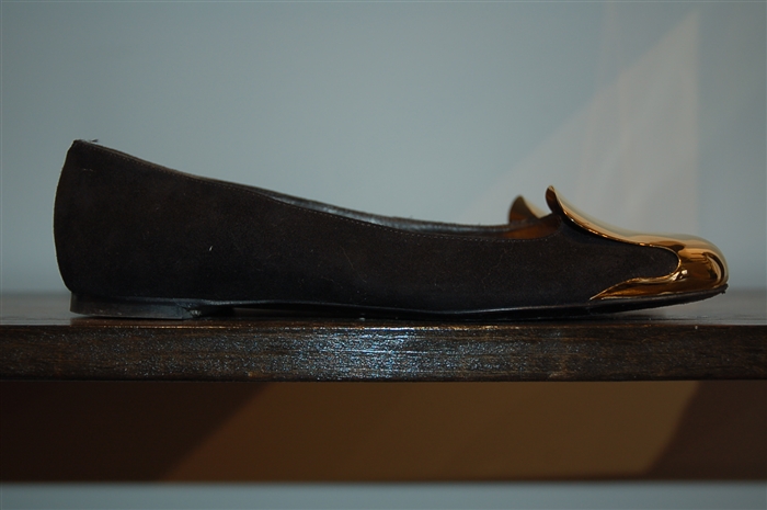 Black & Gold Alexander McQueen Flats, size 8