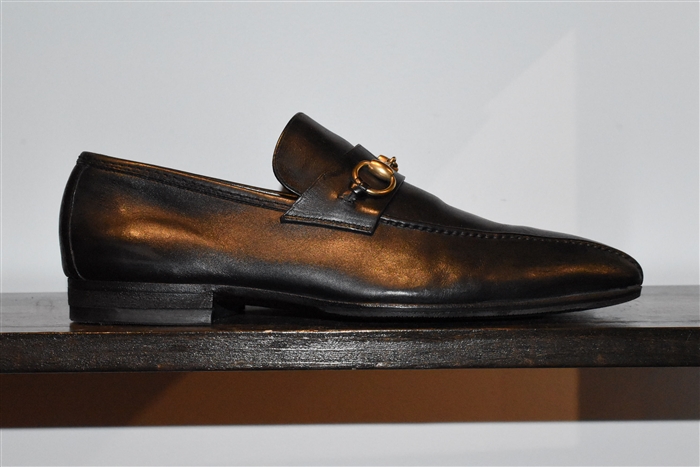 Black Leather Gucci Loafer, size 9