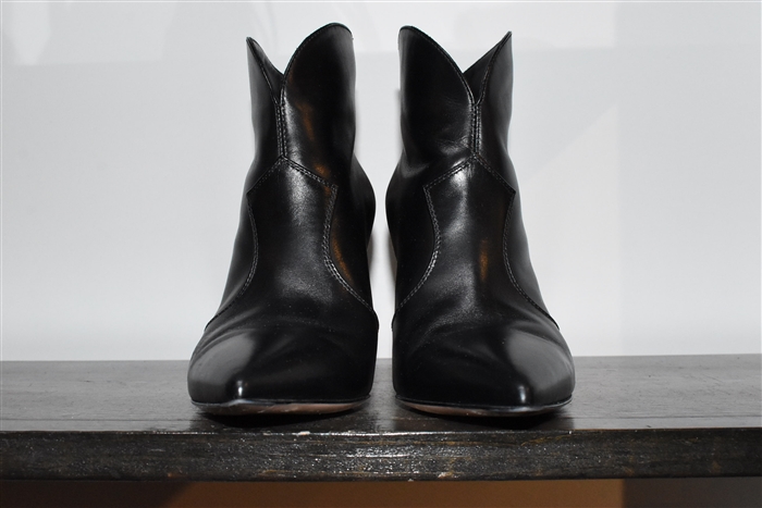 Black Leather Gianvito Rossi Ankle Boots, size 8.5