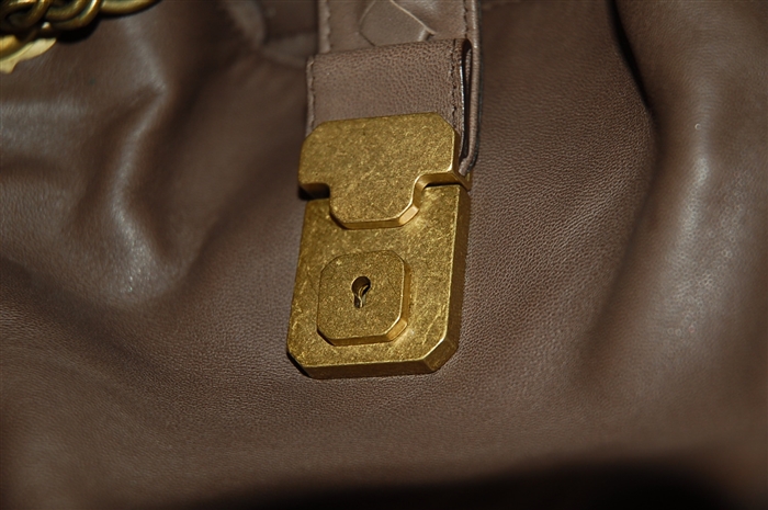 Dark Leather Bottega Veneta Handbag, size M