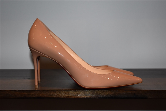 Beige Christian Louboutin Pumps, size 8.5