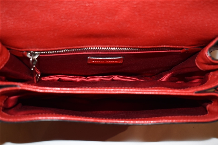 Lipstick Red Miu Miu Shoulder Bag, size M