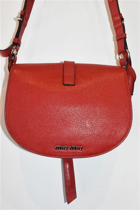 Lipstick Red Miu Miu Shoulder Bag, size M