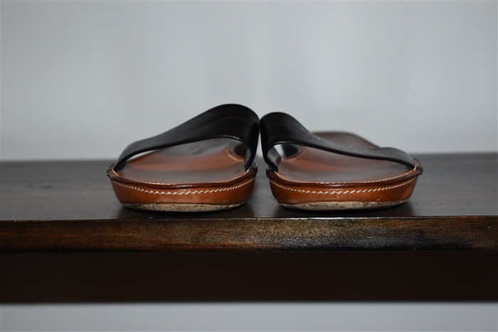 Black Leather Saint Laurent Sandal, size 9