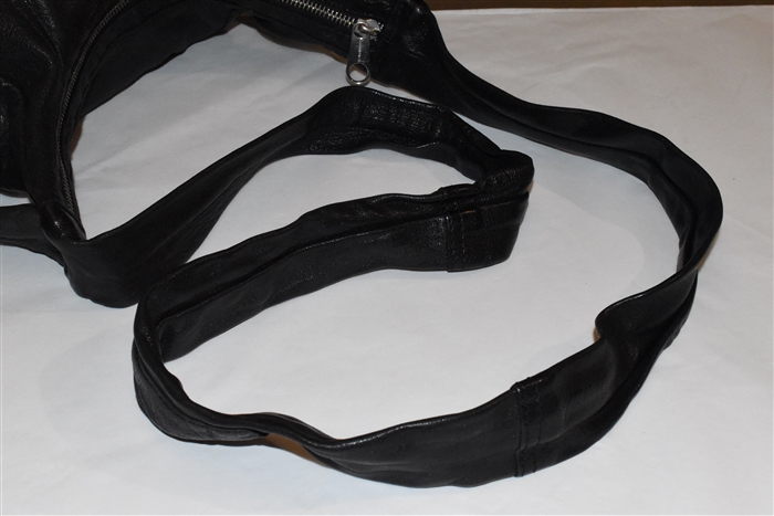 Black Leather See by Chloe Cross-Body, size M