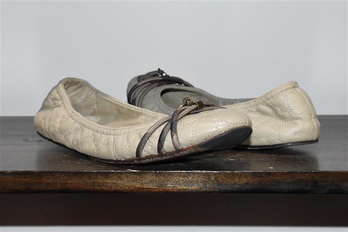 Taupe Burberry Ballet Flats, size 8