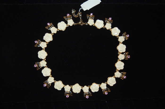Gold Nina Ricci Necklace, size O/S