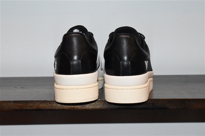 Black Leather Y-3 - Yohji Yamamoto Sneaker, size 7