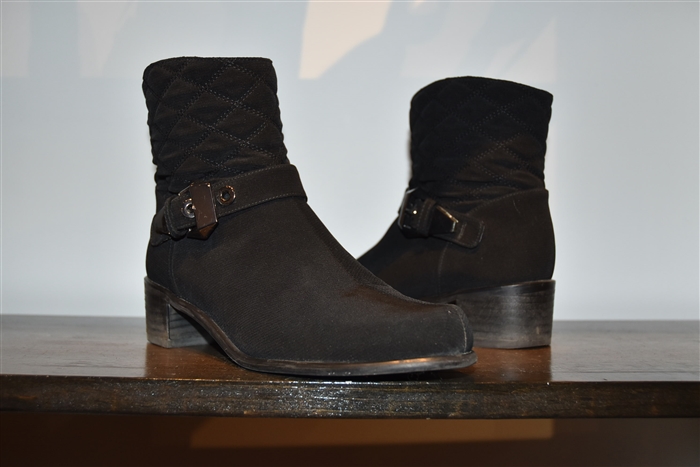 Basic Black Stuart Weitzman Ankle Boots, size 7