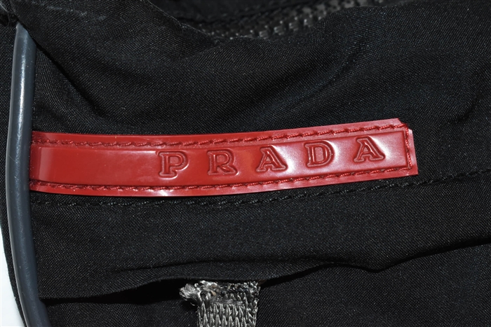 Black & Gray Prada Messenger, size S