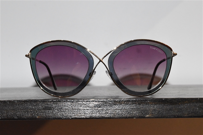 Gold Tom Ford Sunglasses, size O/S