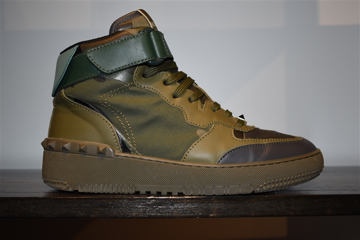 Camouflage Valentino Mid-Top Sneakers, size 8