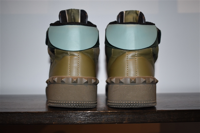 Camouflage Valentino Mid-Top Sneakers, size 8