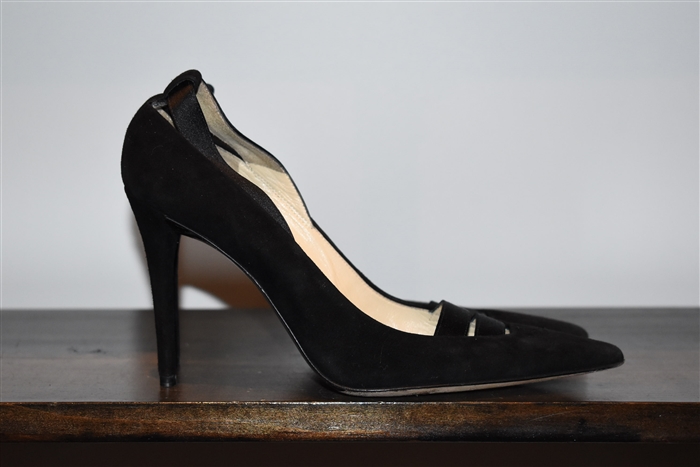 Black Suede Gucci Pumps, size 6.5