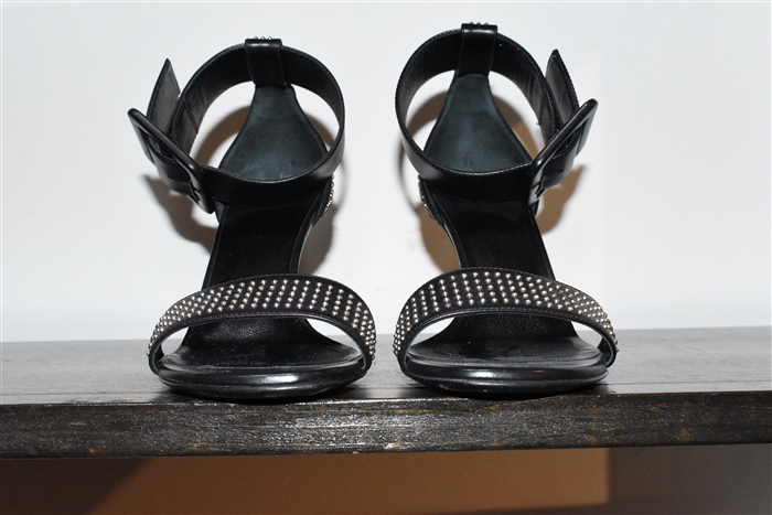 Black Leather Saint Laurent Sandals, size 8