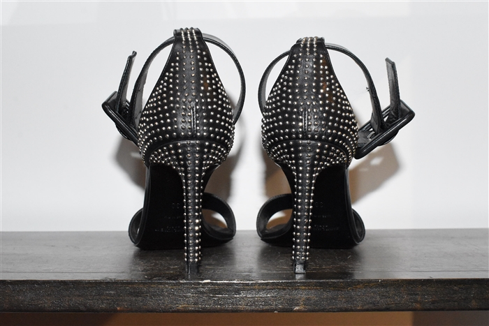 Black Leather Saint Laurent Sandals, size 8